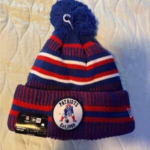 New Era Kids Patriots Blue and Red Pom Beanie